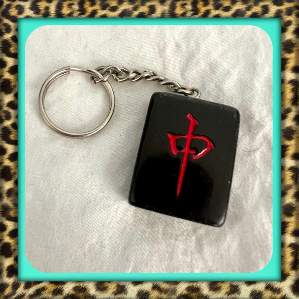 Price Firm Black And Red Resin Dragon Majong Tile Keychain
